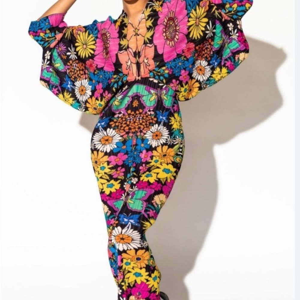 Dressed in LALA Vibrant Floral Midi Dress
